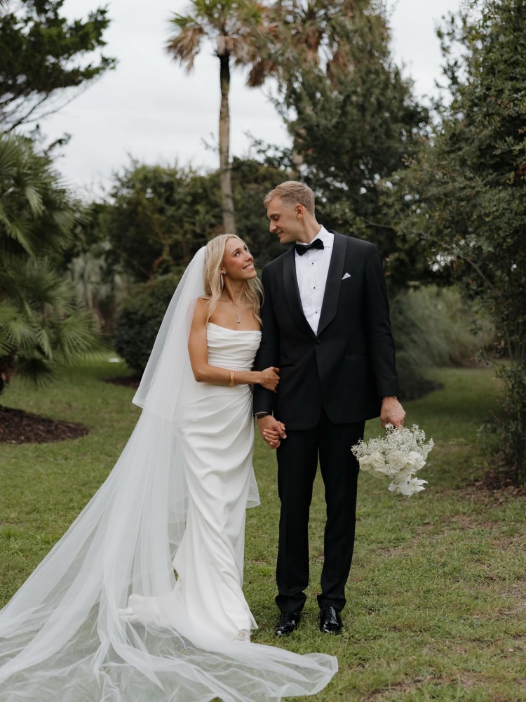 开云体育官网-掘金队亨特-泰森喜结连理 俱乐部官方诚挚祝贺