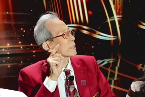 镜头外的暖心瞬间!让我们走进中国篮球名人堂入堂仪式的幕后